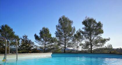 Villa avec piscine entre la mer et les Gorges du Verdon