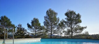 Villa with pool between the sea and the Gorges du Verdon