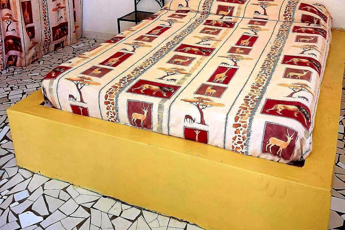 Estúdio clássico | Wi-Fi de cortesia, roupa de cama