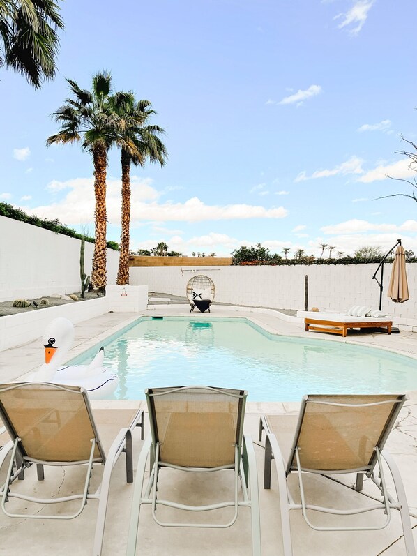 Outdoor pool, a heated pool