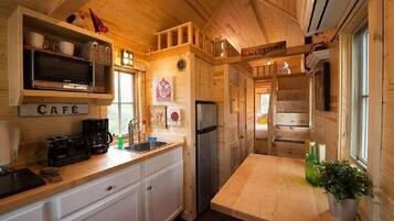 Fridge, microwave, coffee/tea maker, toaster