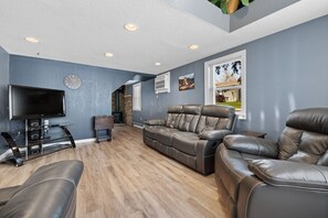 Smart TV, fireplace, video games, DVD player