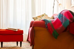 Apartment, 2 Bedrooms | Living area