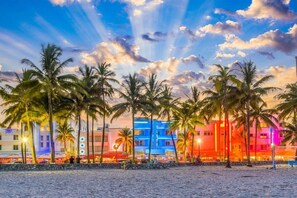 Exterior - Sunlit 2-Bed Oasis: Steps to Miami Beach! (Miami Beach)