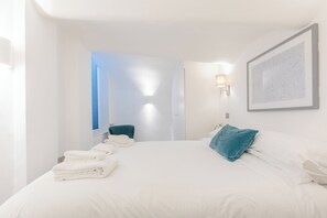 1 bedroom, internet, bed sheets - Modern 1 Bed | WiFi | Pvt Courtyard | Westminster (London)