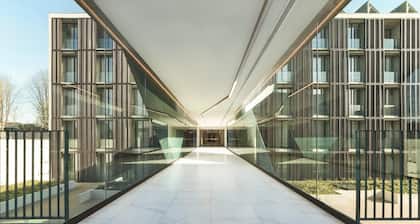 Boeira Garden Hotel Porto Gaia, Curio Collection by Hilton