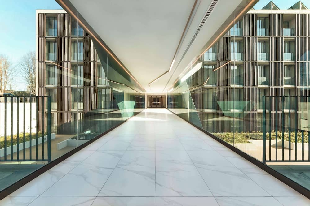 Boeira Garden Hotel Porto Gaia, Curio Collection by Hilton