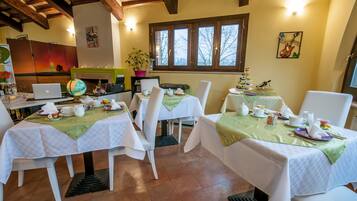 Area sarapan