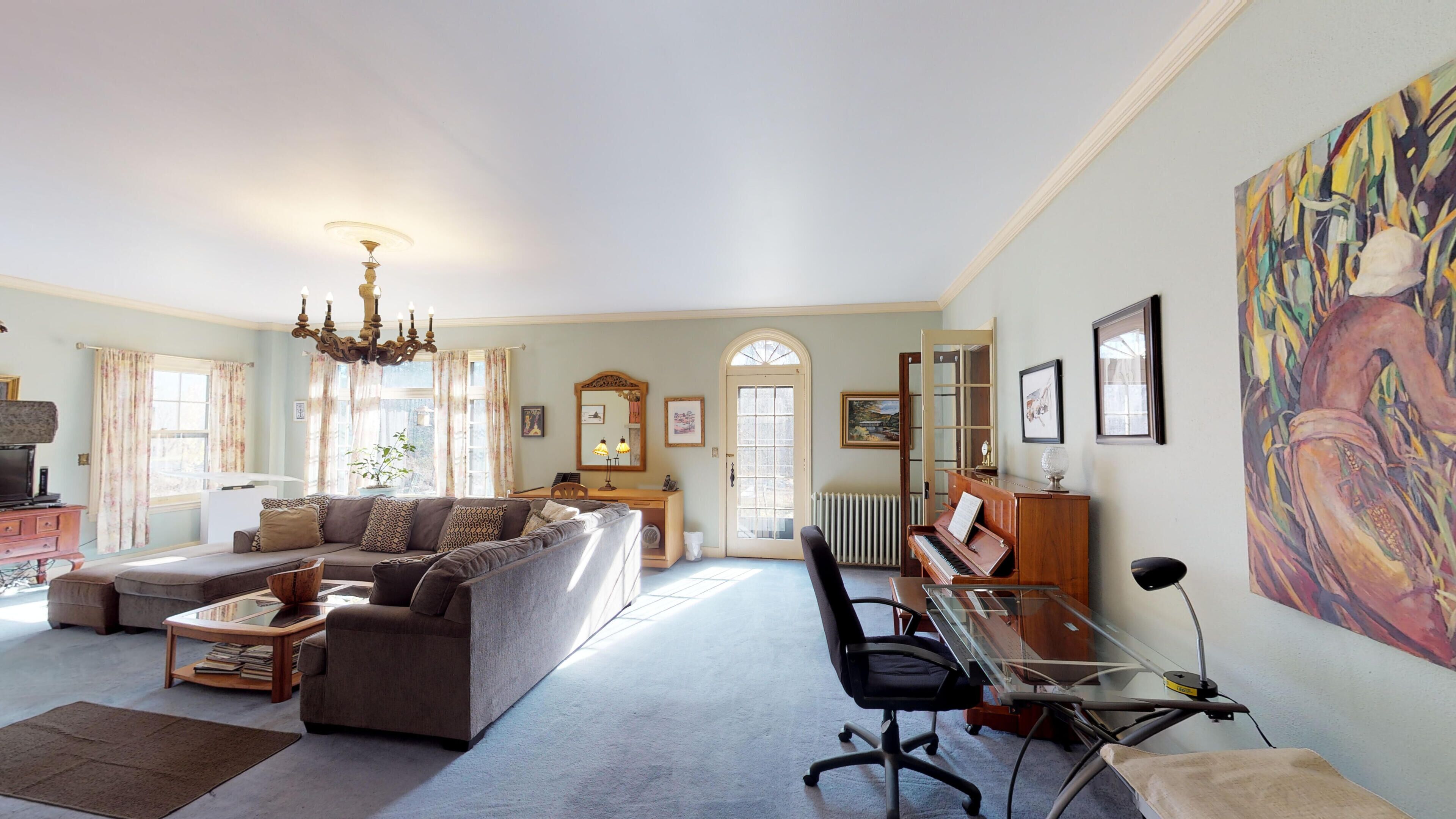 House | Living area | Fireplace