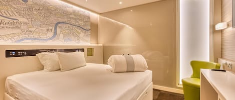 Superior Double Room | Bed sheets