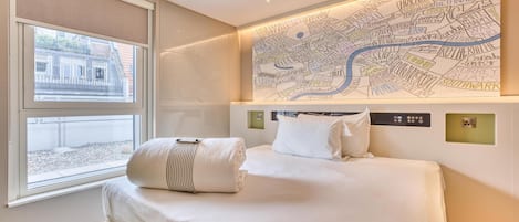 Superior Double Room | Bed sheets
