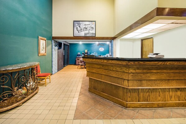 Reception - Republic Hotel of Ozona (Ozona)