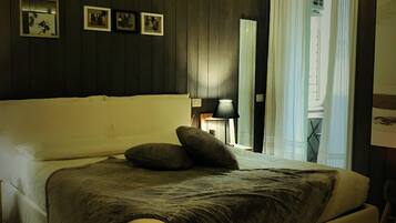 Double Room | Desk, free cribs/infant beds, free WiFi, bed sheets