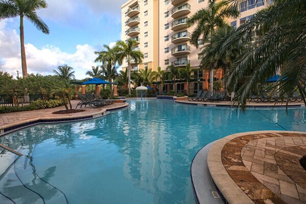Outdoor pool, a heated pool