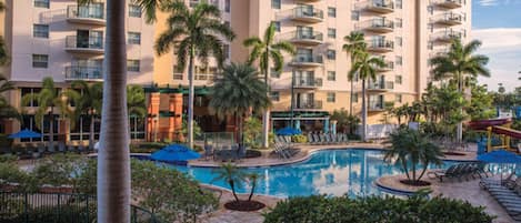 Piscine extérieure, piscine chauffée