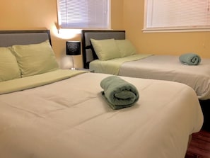 4 Schlafzimmer, Bügeleisen/Bügelbrett, WLAN, Bettwäsche