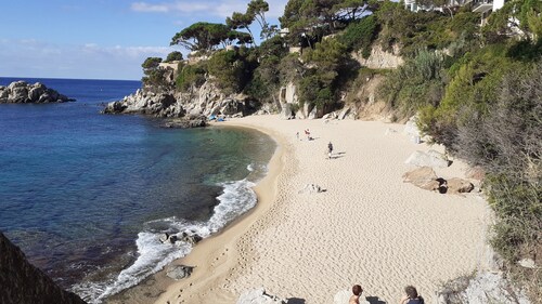 APARTMENT NEXT TO COVE DEL PI. AND OTHER BEAUTIFUL BEACHES.  VIEW OVER POOL.