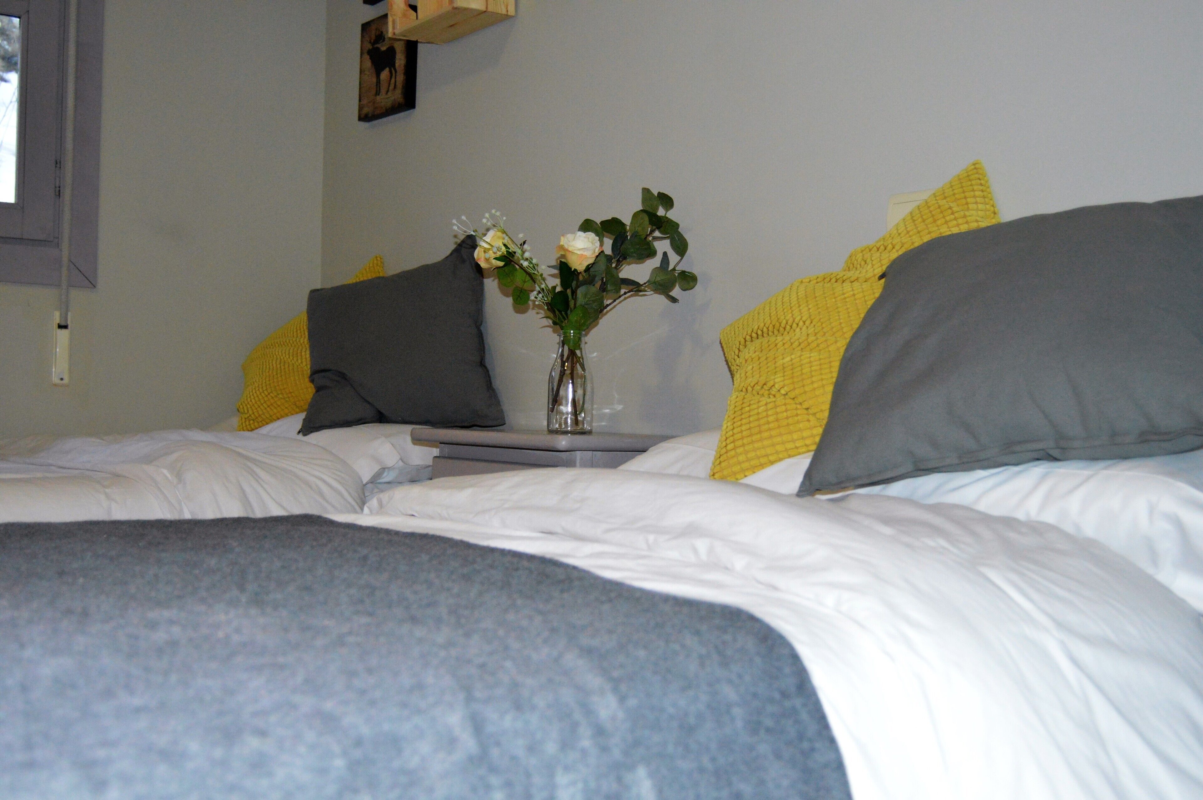 Twin Room | Free WiFi, bed sheets