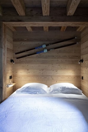 In-room safe, individually decorated, individually furnished - B&B Chalet Nono (Montriond)