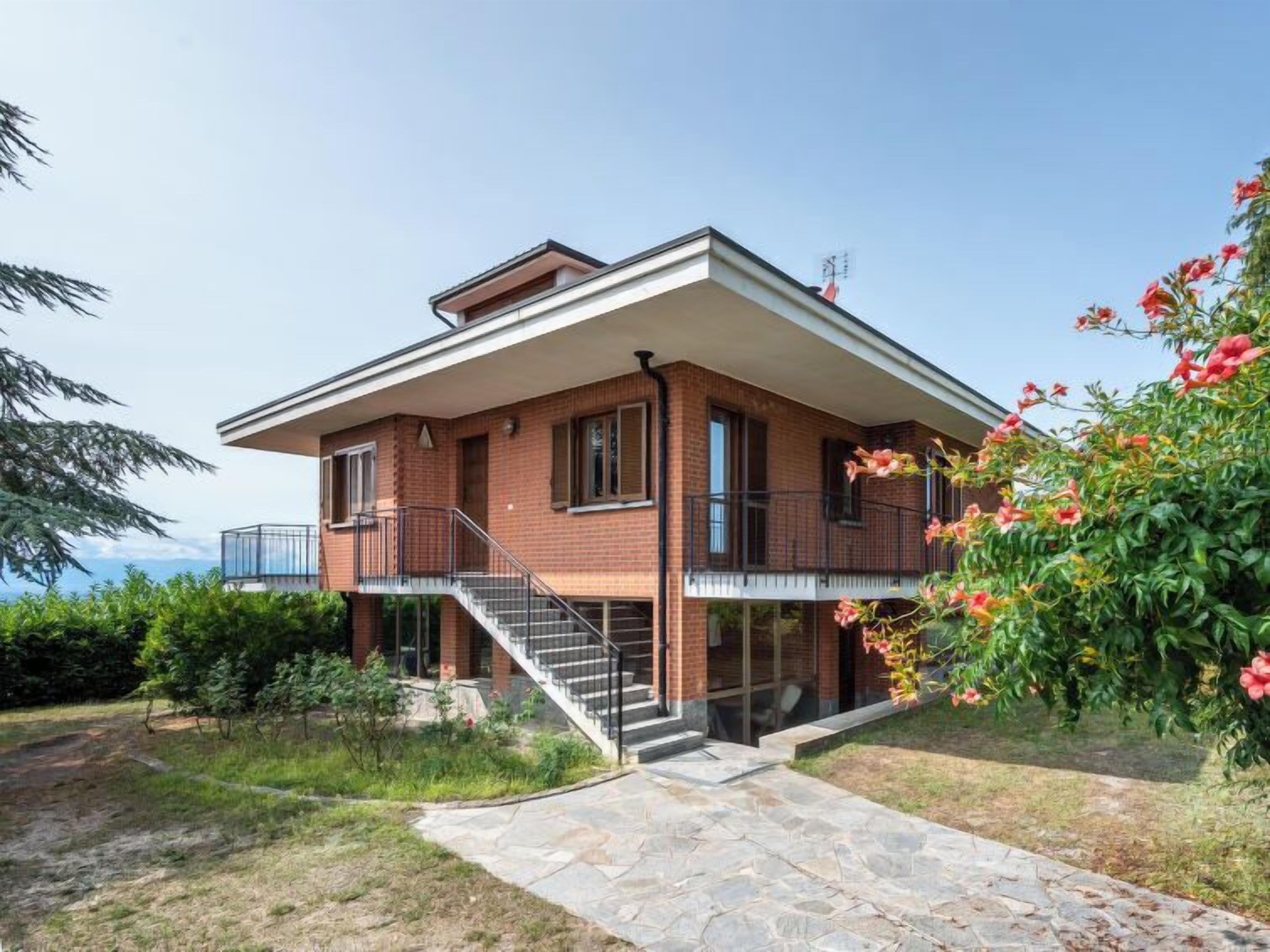 Pinetina by Interhome