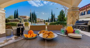 Outdoor dining - Apartment BF02 - Pandora (Kouklia)