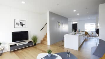 Stylish Modern Home | Living area | Flat-screen TV