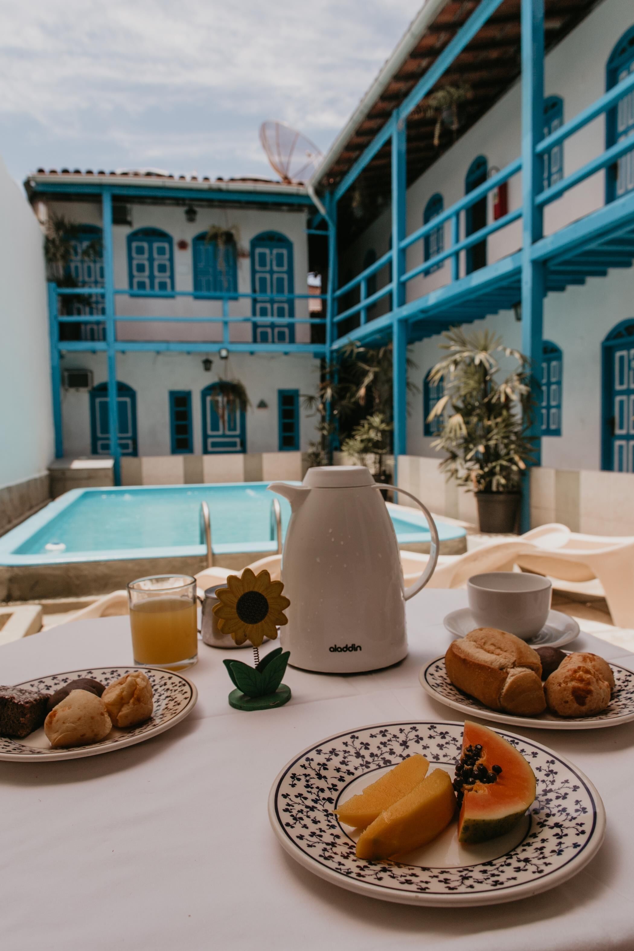 Free daily buffet breakfast