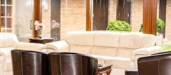 Beautiful Iway Inn studio