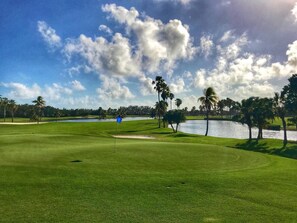 Golf - Gorgeous Beachy Chic Condo in Key Biscayne, FL (Key Biscayne)
