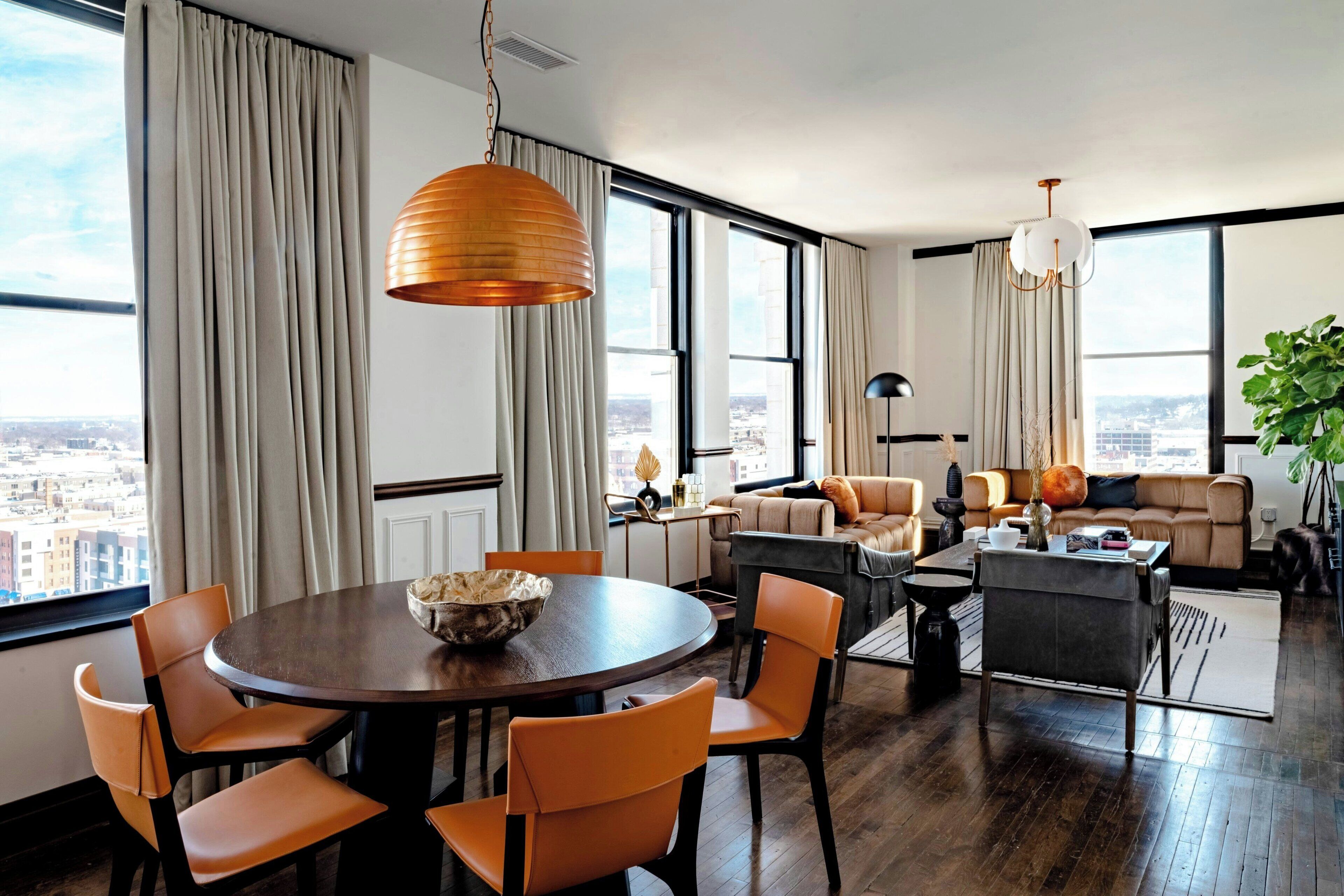 미니바, 객실 내 금고, 각각 다른 스타일의 인테리어, 각각 다르게 가구 비치