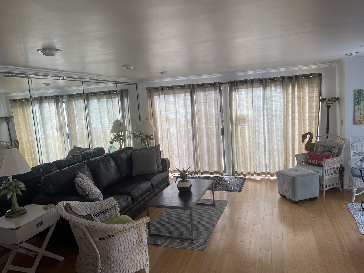 Photo 13 of Stay directly on the beach! Beautiful Weather! Book today.. Fall Discount 149nt.