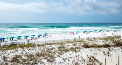Stay directly on the beach! Beautiful Weather! Book today.. Fall Discount 149nt.