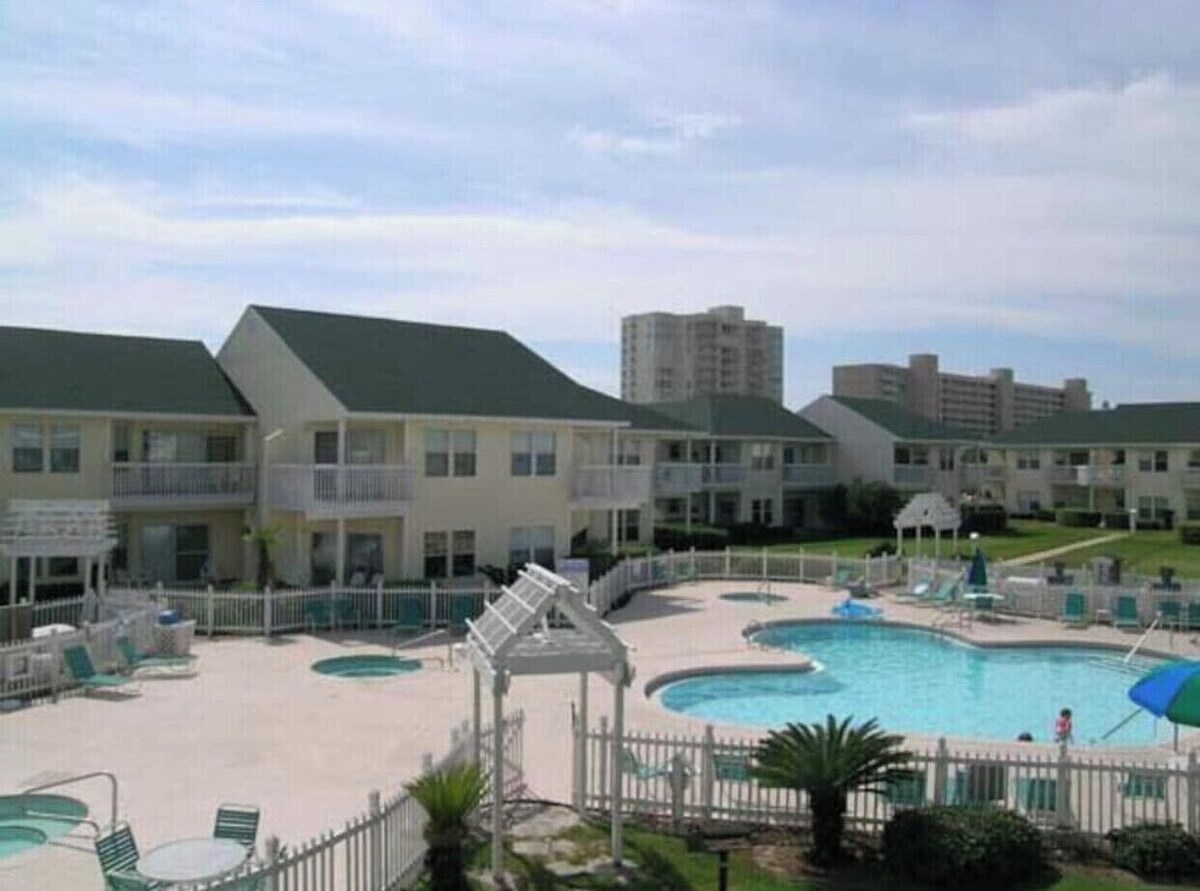 Photo 9 of Stay directly on the beach! Beautiful Weather! Book today.. Fall Discount 149nt.