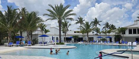 Piscine extérieure, piscine chauffée