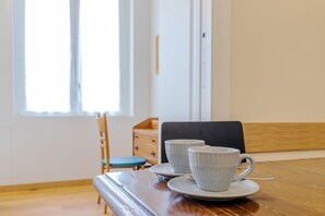 Ruokailu omassa huoneessa