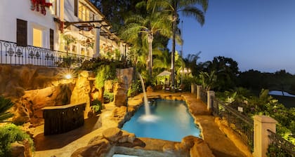 Luxury Mansion 6BR 7Bath Pool & Golf Course View
AVAILABLE LONG-TERM LEASE