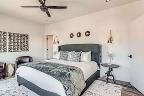 6 bedrooms, iron/ironing board, WiFi, bed sheets