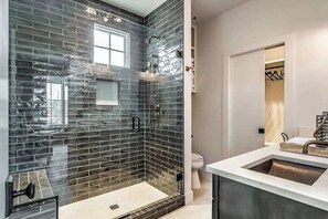 Shower, hair dryer - Two Luxery WeHo Homes w/ Rooftops + 6BR Near DT (Nashville)