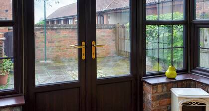 2 bedroom accommodation in Old Blidworth, near Ravenshead