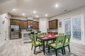 City Townhome | In-room dining