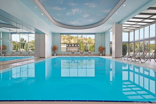 Couples treatment rooms, sauna, hot tub, steam room, Turkish bath