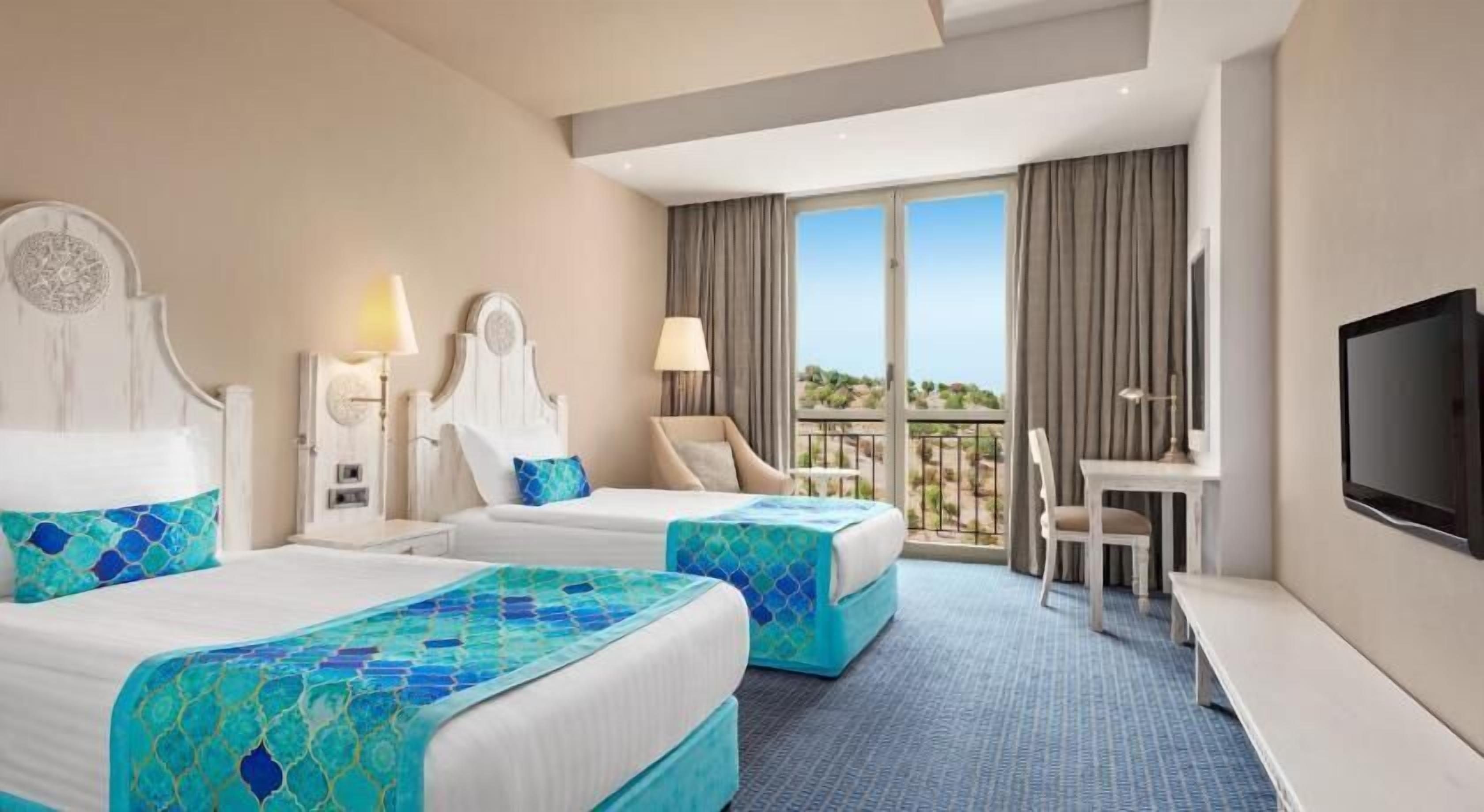 Ropa de cama de alta calidad y minibar 