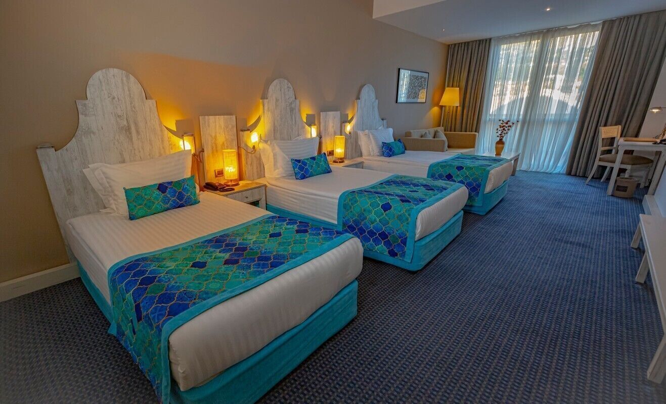 Ropa de cama de alta calidad y minibar 