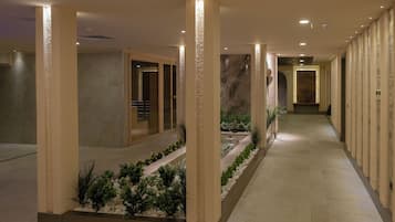 Behandlungsräume für Paare, Sauna, Whirlpool, Dampfbad
