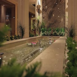 Couples treatment rooms, sauna, hot tub, steam room, Turkish bath
