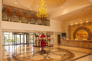 Reception - Ramada Plaza by Wyndham Mardin (Mardin)
