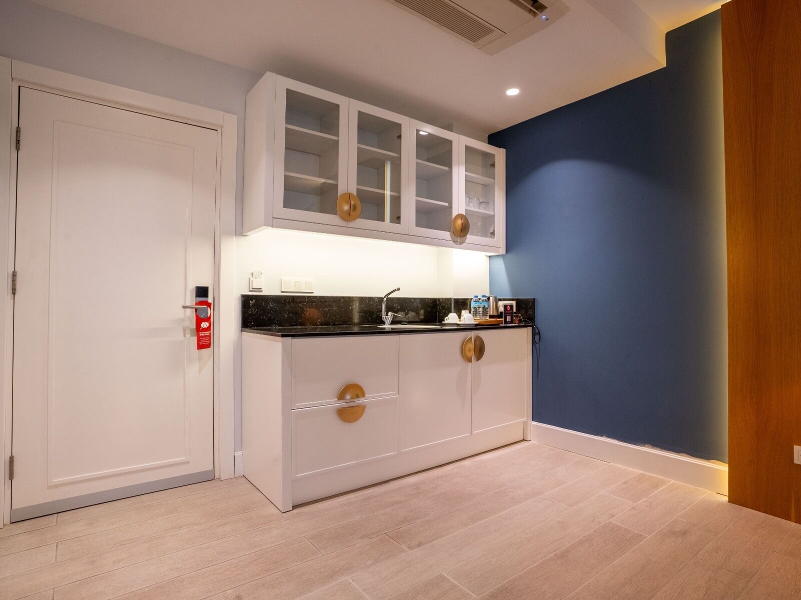 comfort suite | 2 bedrooms, laptop workspace, blackout curtains, free cots/infant beds