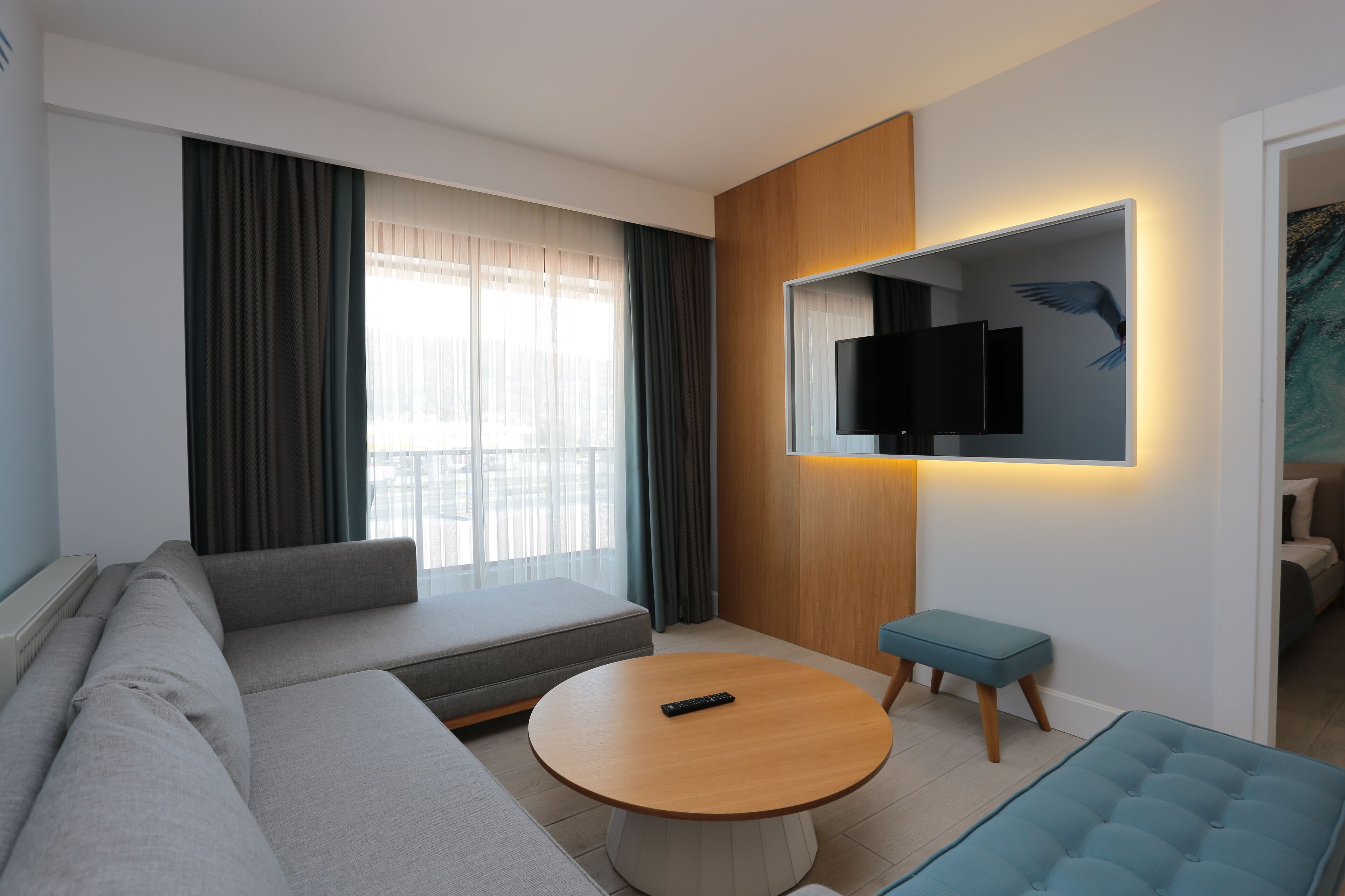 comfort suite | 2 bedrooms, laptop workspace, blackout curtains, free cots/infant beds