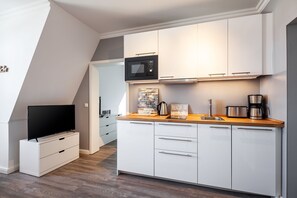 Køleskab, mikrobølgeovn, ovn, opvaskemaskine