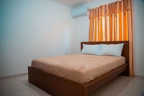 3 habitaciones, tabla de planchar con plancha y wifi gratis